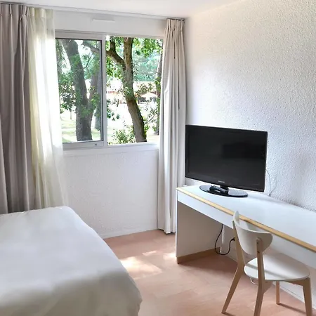 Lorient Résidence Apartahotel 3*